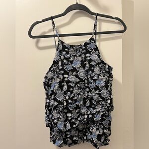 Black floral top size:S